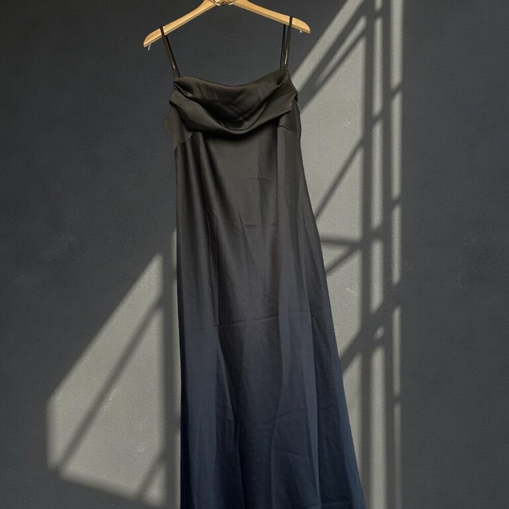 NWT AQUA long elegant cowl neckline with lace open back - Picture 8 of 8